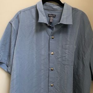 Men’s Van Heusen Shirt